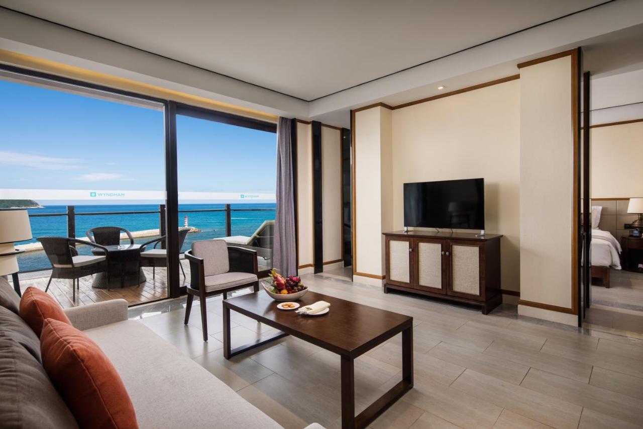 Wyndham Shenzhou Peninsula Hotel Wanning Exterior photo