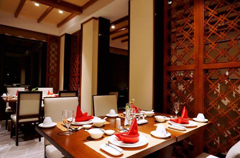 Wyndham Shenzhou Peninsula Hotel Wanning Exterior photo
