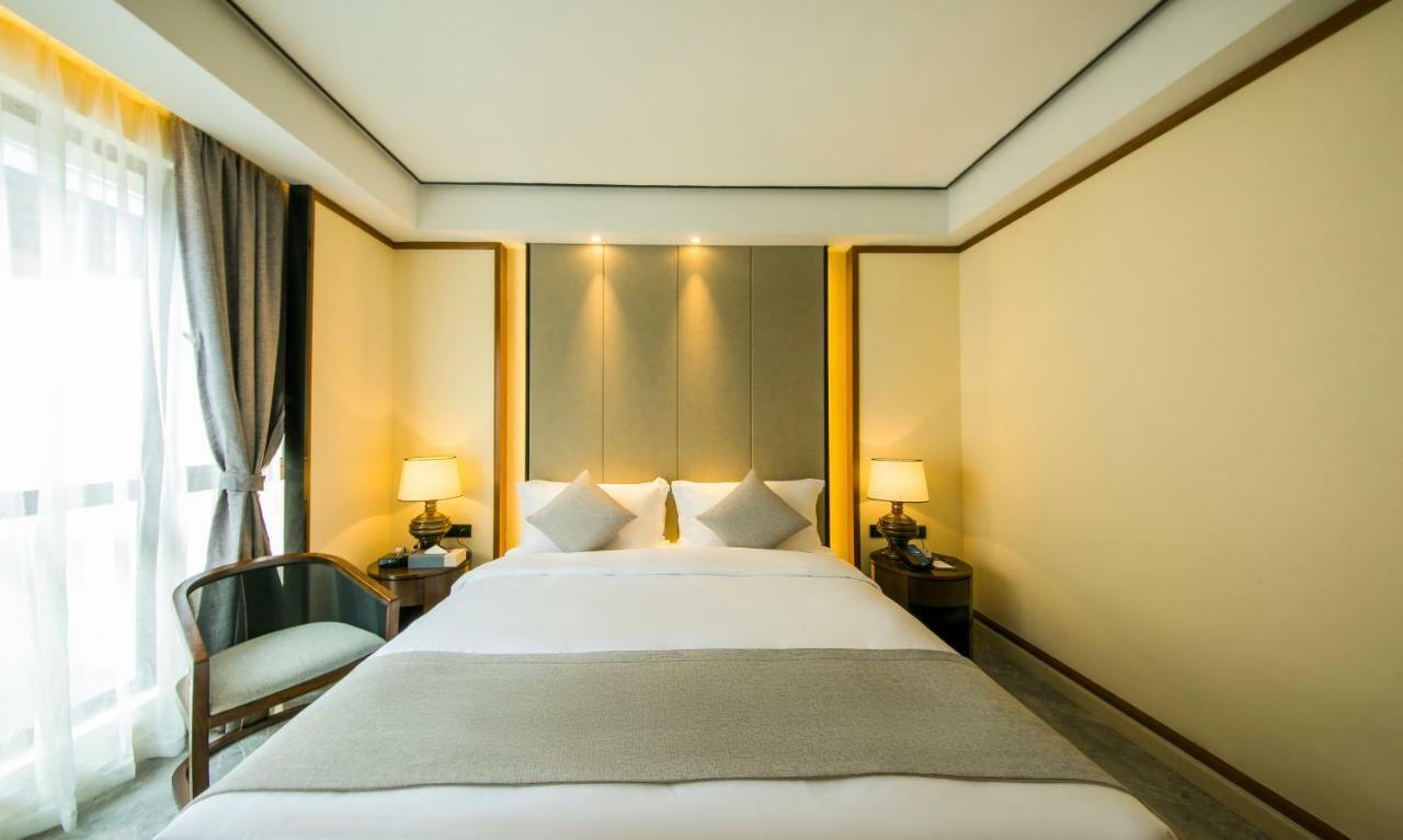 Wyndham Shenzhou Peninsula Hotel Wanning Exterior photo